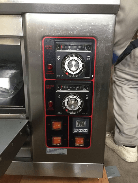 Lò nướng bánh 3 tầng 6 khay dùng điện BERJAYA BJY-E20KW-3BD	